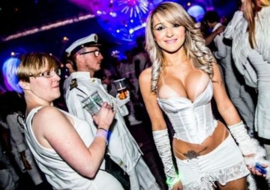 Dont Make It Obvious Or Anything