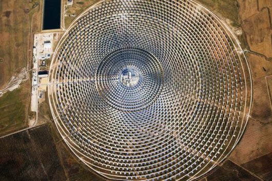 Amazing Seville's Solar Power Tower In Spain