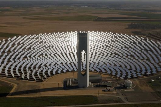 Amazing Seville's Solar Power Tower In Spain