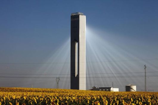 Amazing Seville's Solar Power Tower In Spain