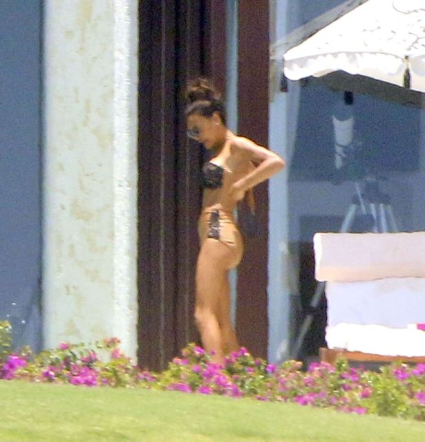 Naya Rivera On A Vacation In Cabo