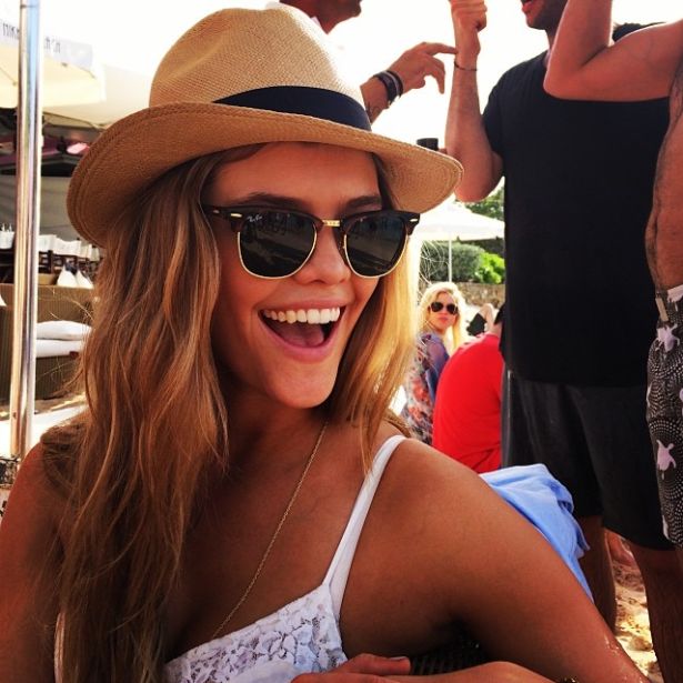 Nina Agdal On Instagram, Twitter, Facebook Pictures